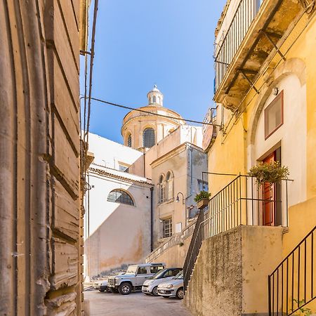 شقة Casa Del Duomo موديكا المظهر الخارجي الصورة