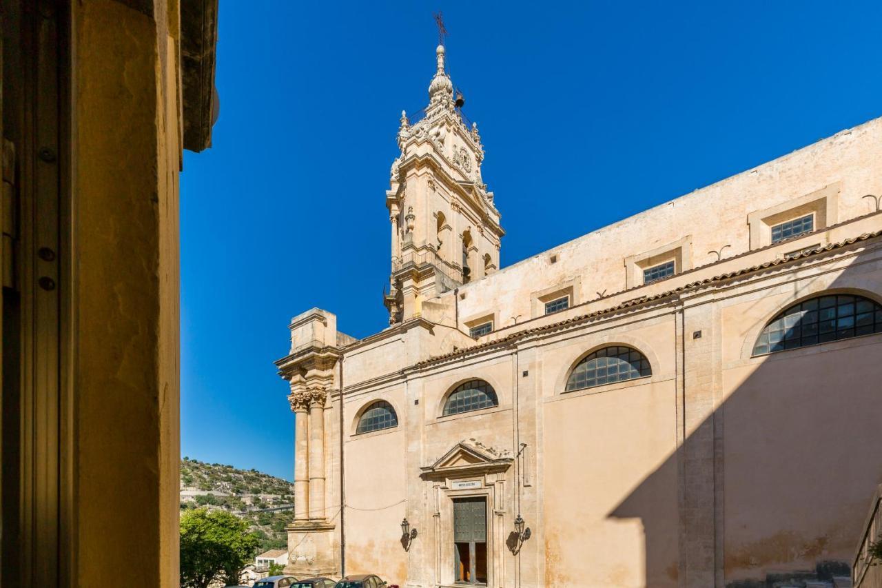 شقة Casa Del Duomo موديكا المظهر الخارجي الصورة